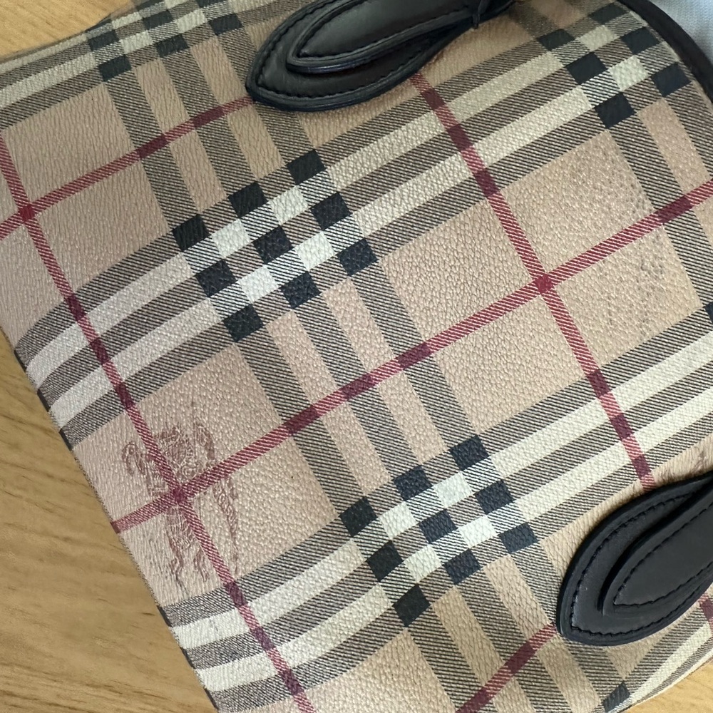 Burberry Tote Bag - Picture 10 of 16